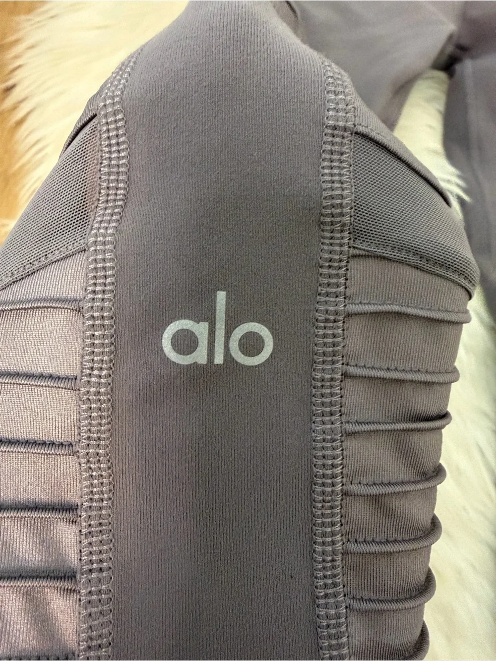 ALO Medium Gray Moto Leggings Size Medium
